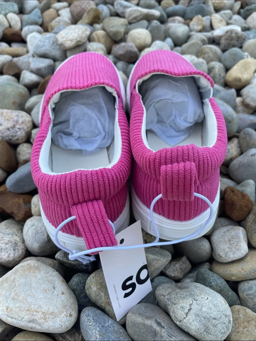 SO Evalyn Bright Pink Corduroy Slip On Shoes Girls 2 Medium